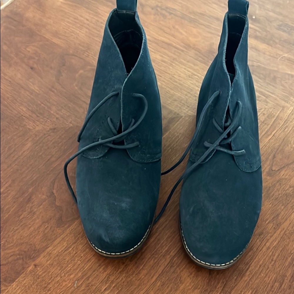 Women’s Blue Suede Lace-Up Boots